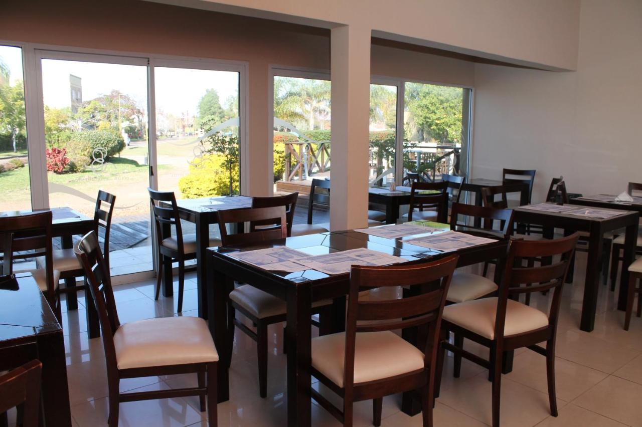 Brisas Del Lago Apart Y Hotel Federacion Exterior photo